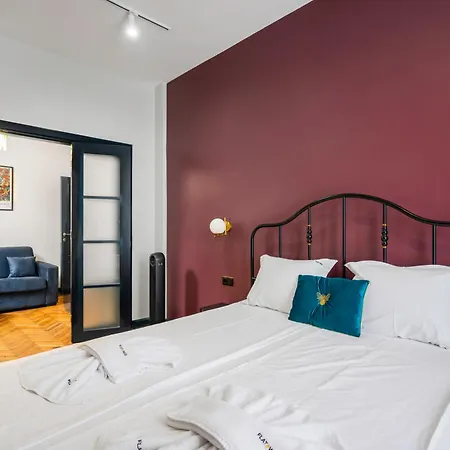 Royal Retreat - Your Designer Spot By Flat Mаnager *